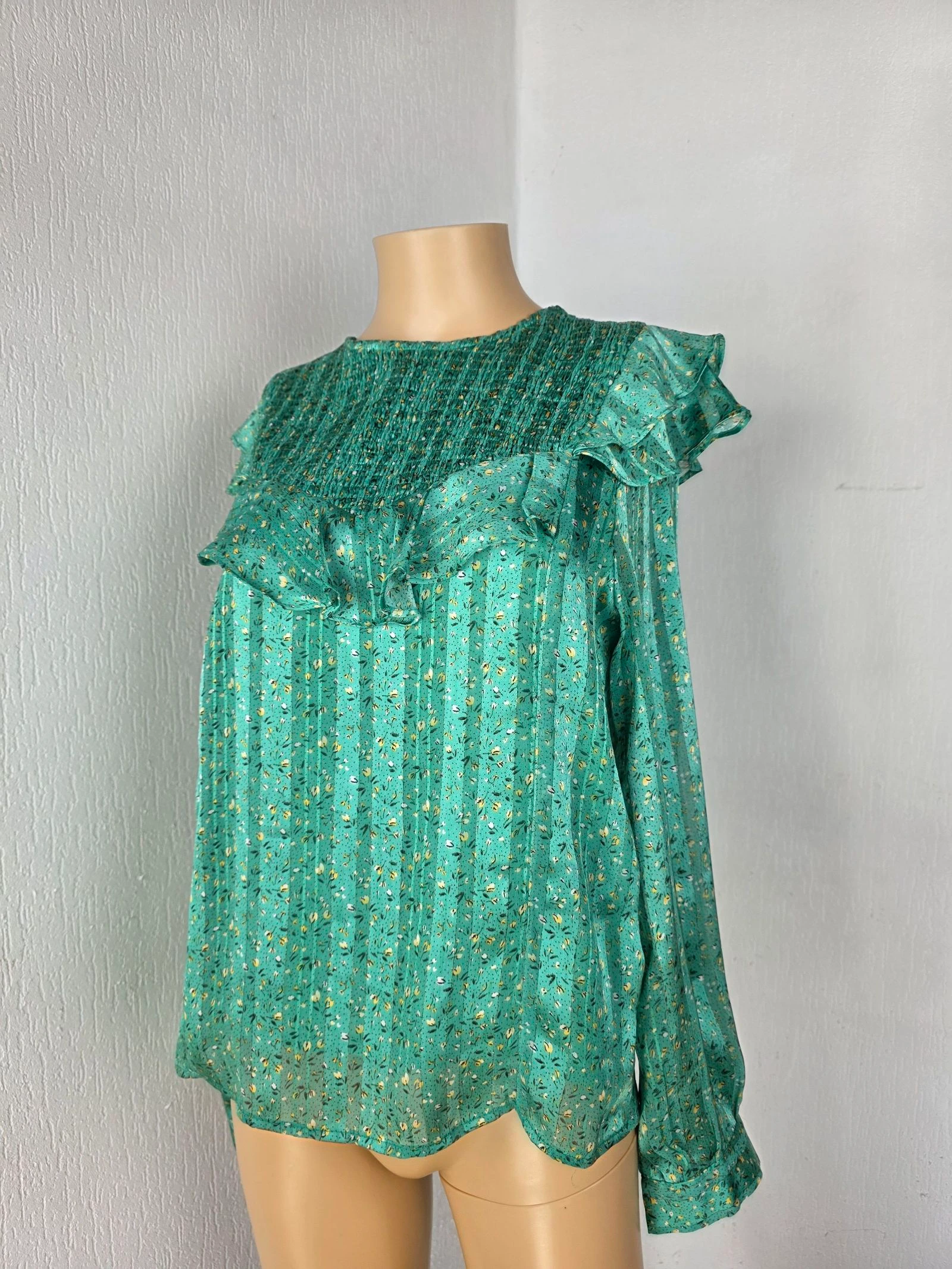 Blusa fluida com estampa floral e fio brilhante Emma Ella Paris - Tamanho 34/36 – photo 2